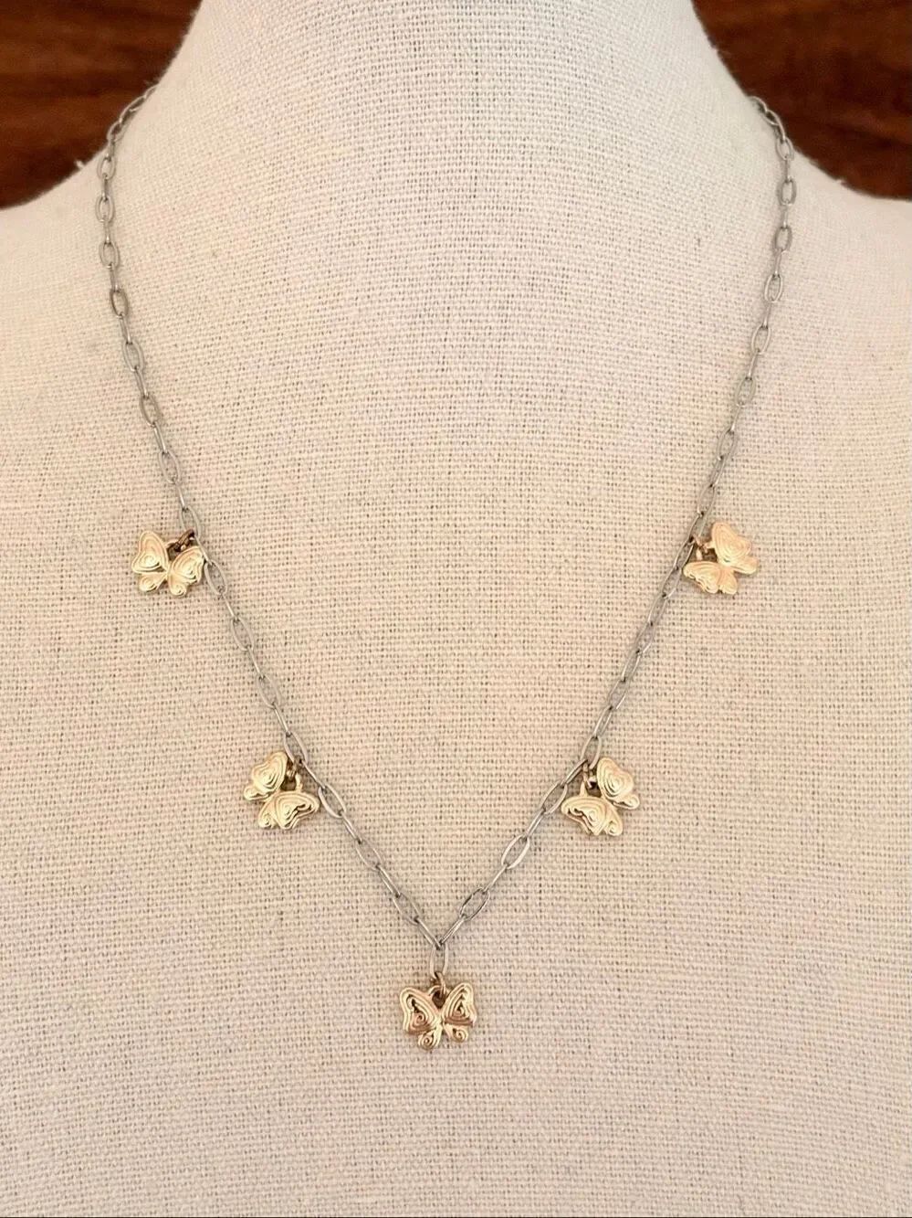 Park Lane | Flutter Necklace | 16” Adjustable